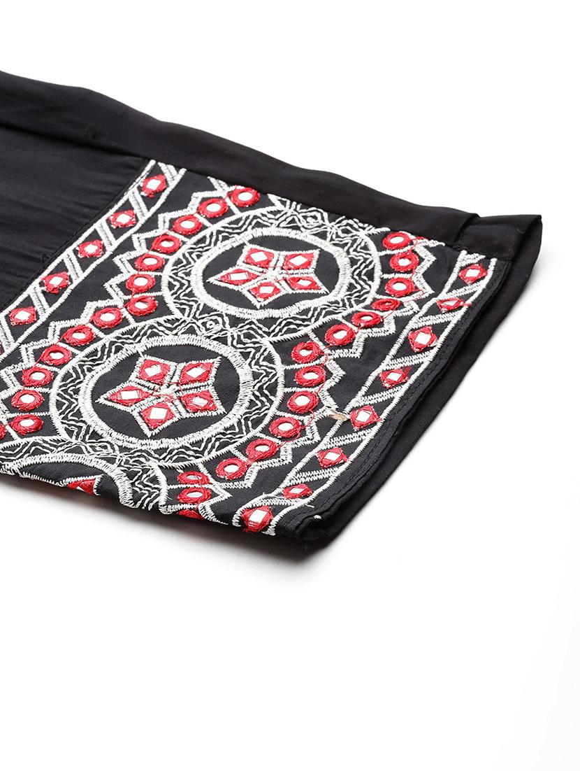 women black embroidered three quarter sleeve kurta pant set - 20831182 - Standard Image - 5