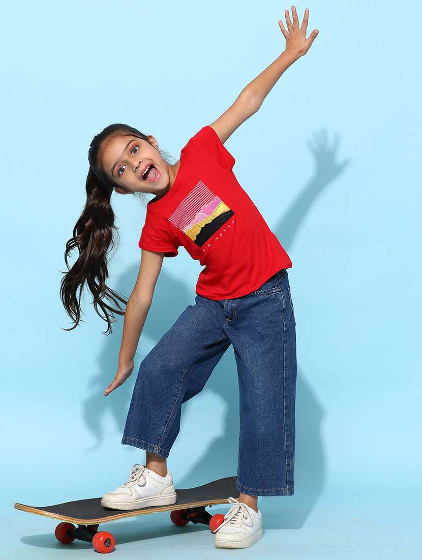 girls red graphic regular tee