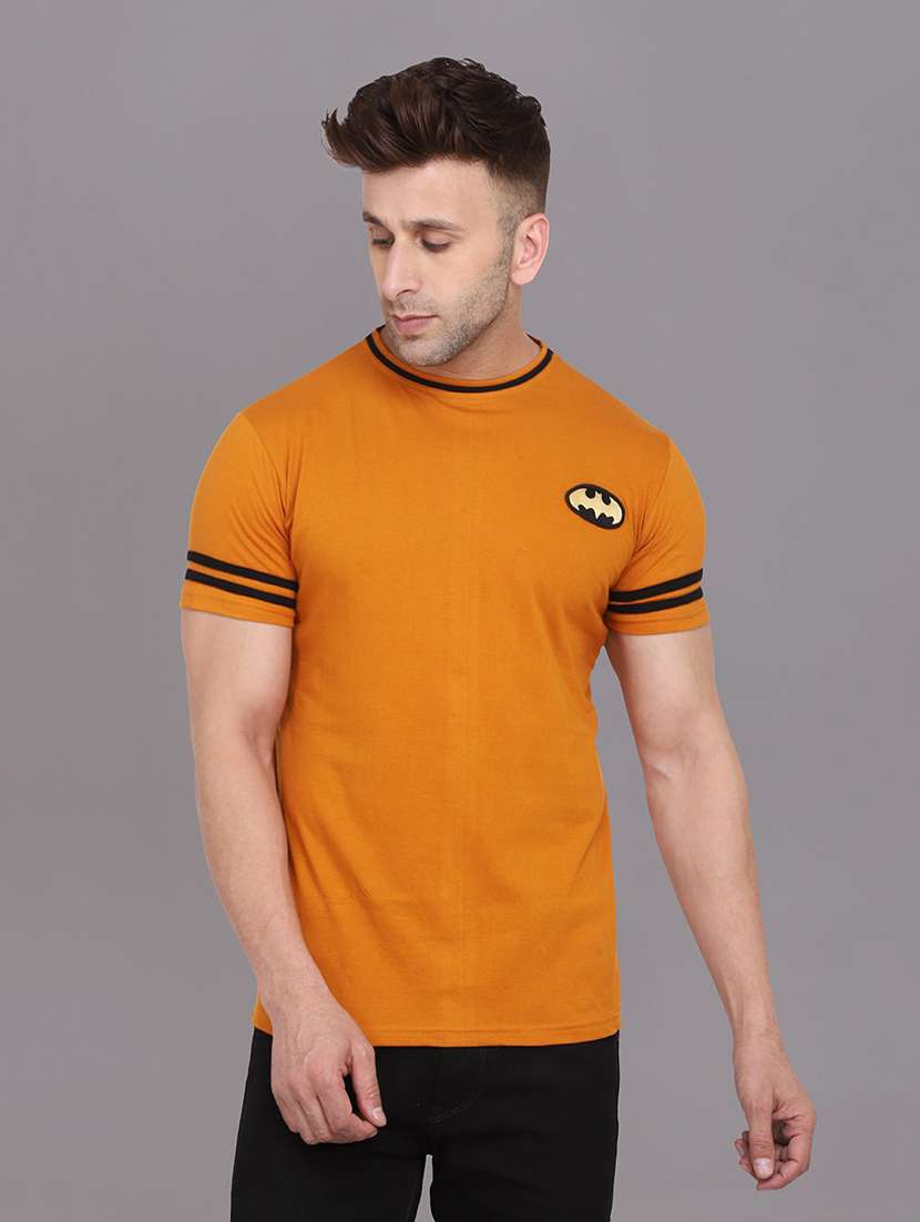 men taped short sleeve t-shirt