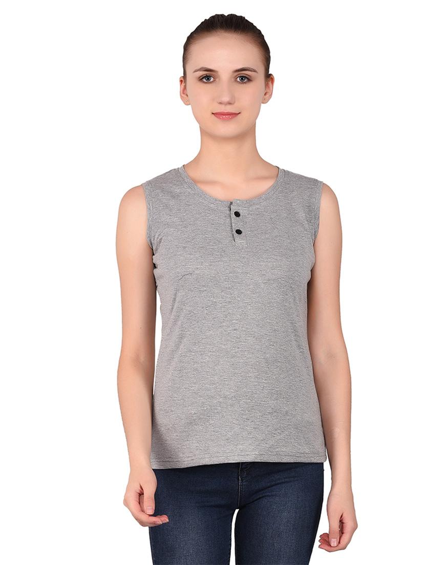 women solid round neck t-shirt - 20842165 - Zoom Image - 0