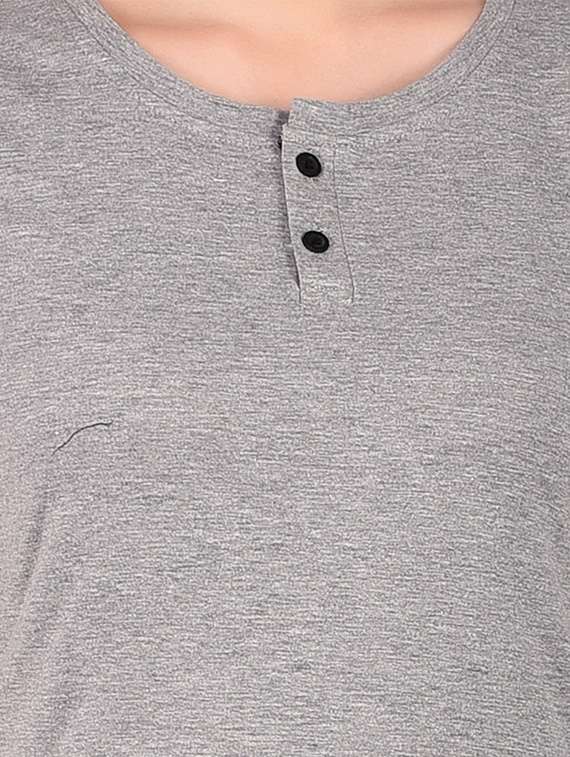 women solid round neck t-shirt - 20842165 - Standard Image - 5
