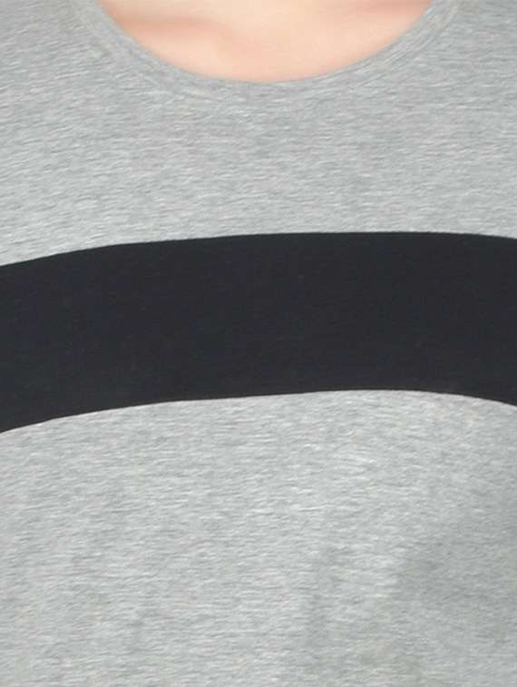 women color block round neck t-shirt - 20842176 -  Standard Image - 5