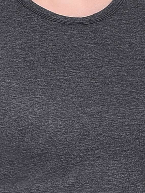 women solid round neck t-shirt - 20842251 - Standard Image - 5