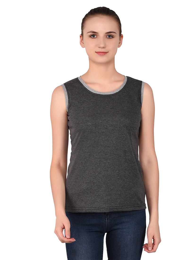 women solid round neck t-shirt - 20842256 - Zoom Image - 0