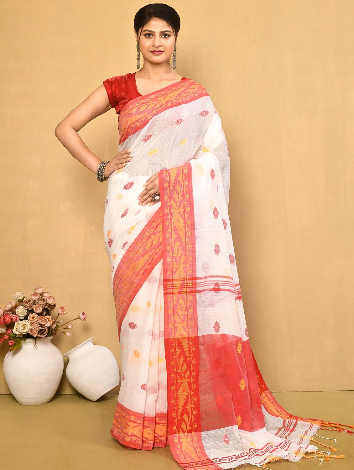 women white self design handloom saree - 20844405 - Zoom Image - 0