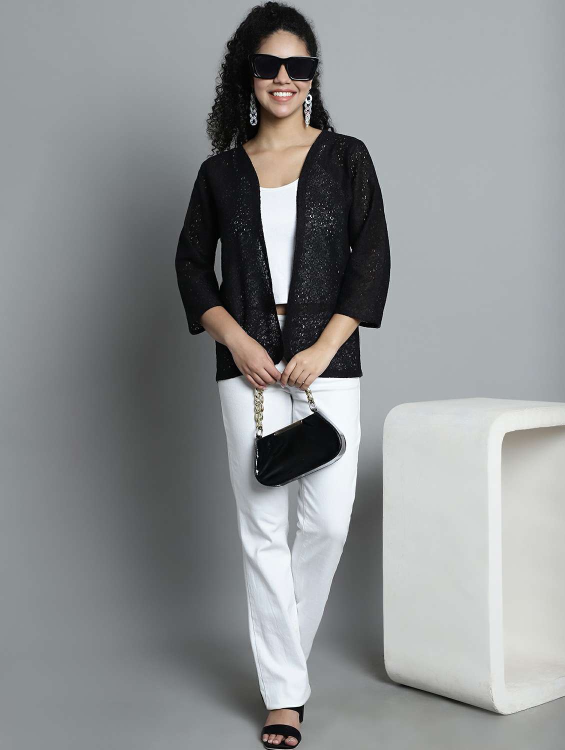 black self design cotton blend shrug - 20844428 -  Standard Image - 3