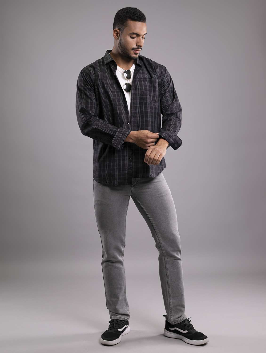 men black regular fit casual shirt - 20852583 -  Standard Image - 3