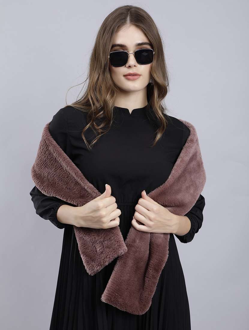 women solid fur muffler - 20853057 - Zoom Image - 0