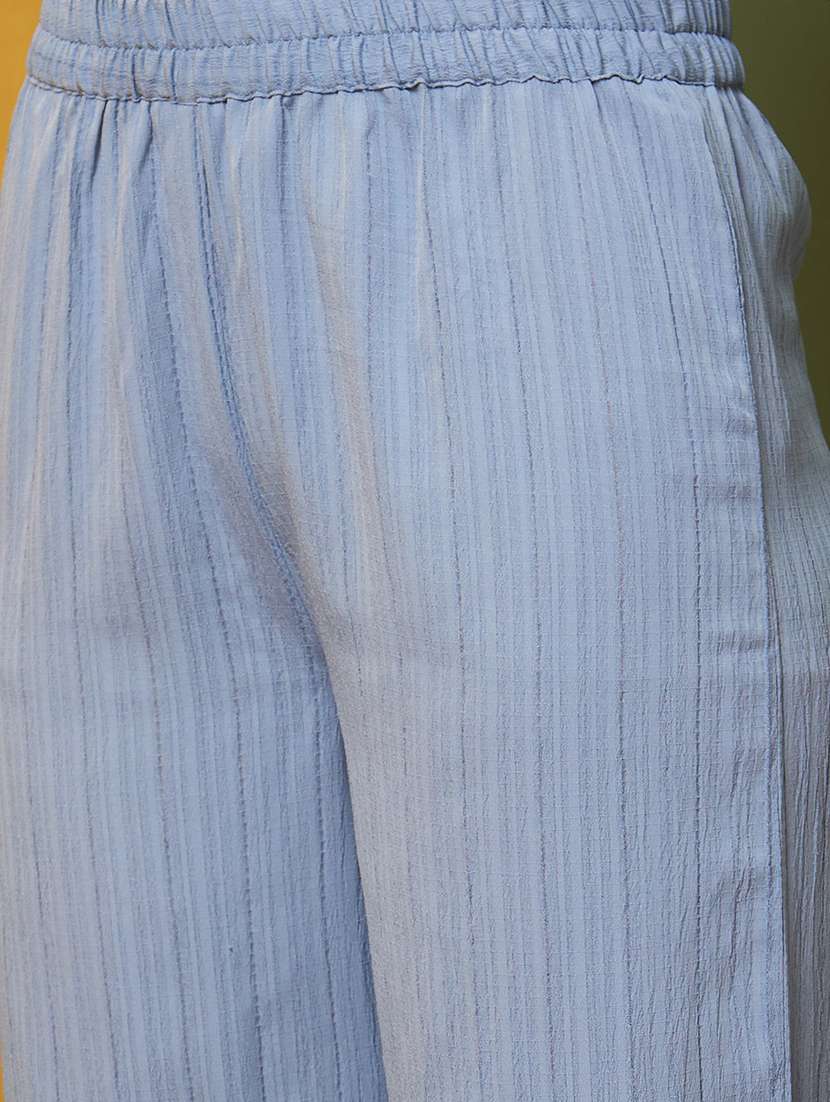 globus women grey floral embroidered yoke side slits straight kurta & lace hem pants set - 20857854 -  Standard Image - 5