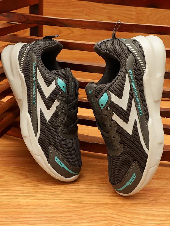 men lace up sport shoes - 20864660 - Zoom Image - 0