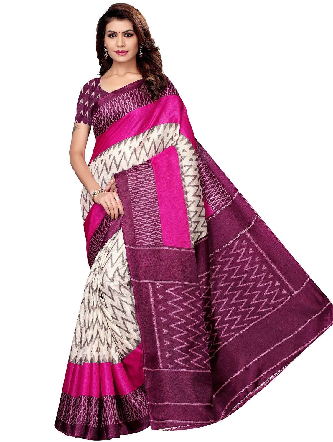 women white chevron printed bordered saree with blouse - 20873033 - Zoom Image - 0
