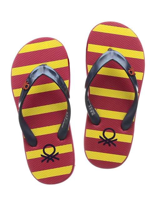 Slippers & Flip Flops