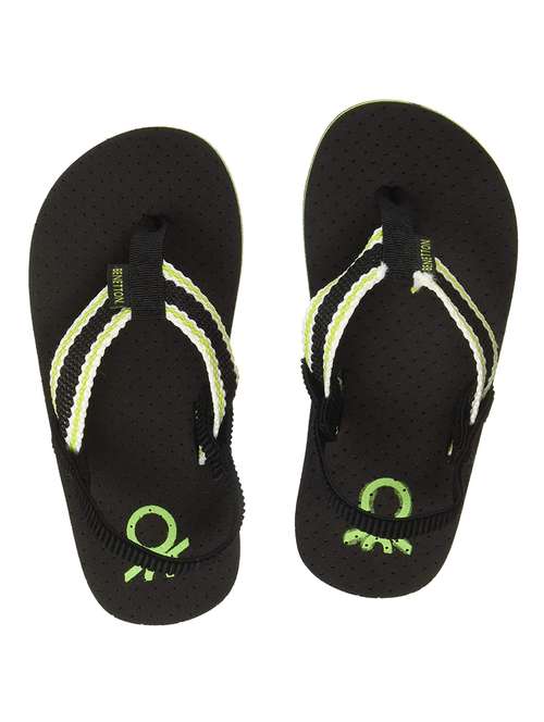 Slippers & Flip Flops
