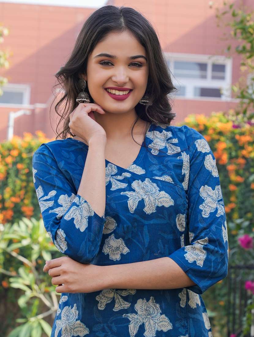 women three quarter sleeve straight kurta - 20892807 -  Standard Image - 3