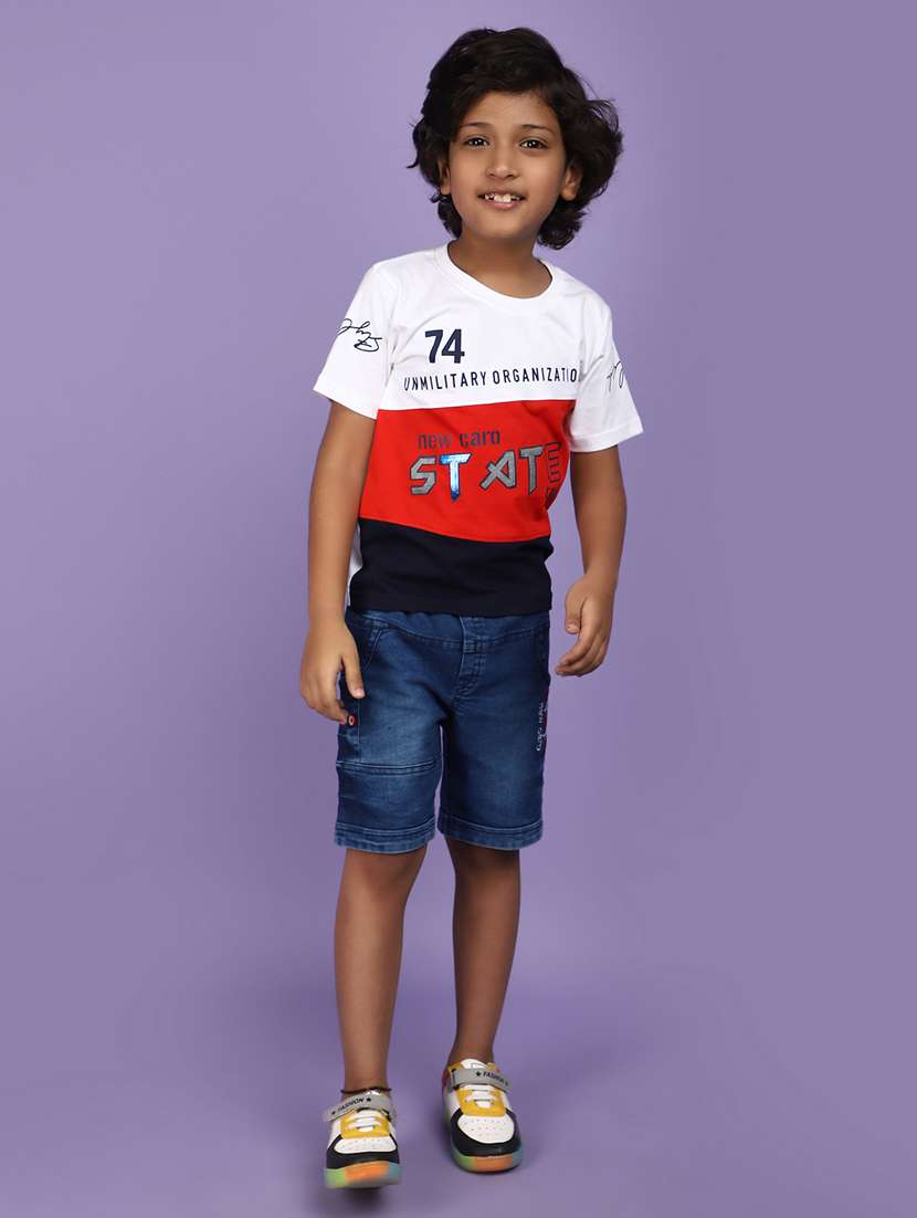 boys round neck printed shorts set