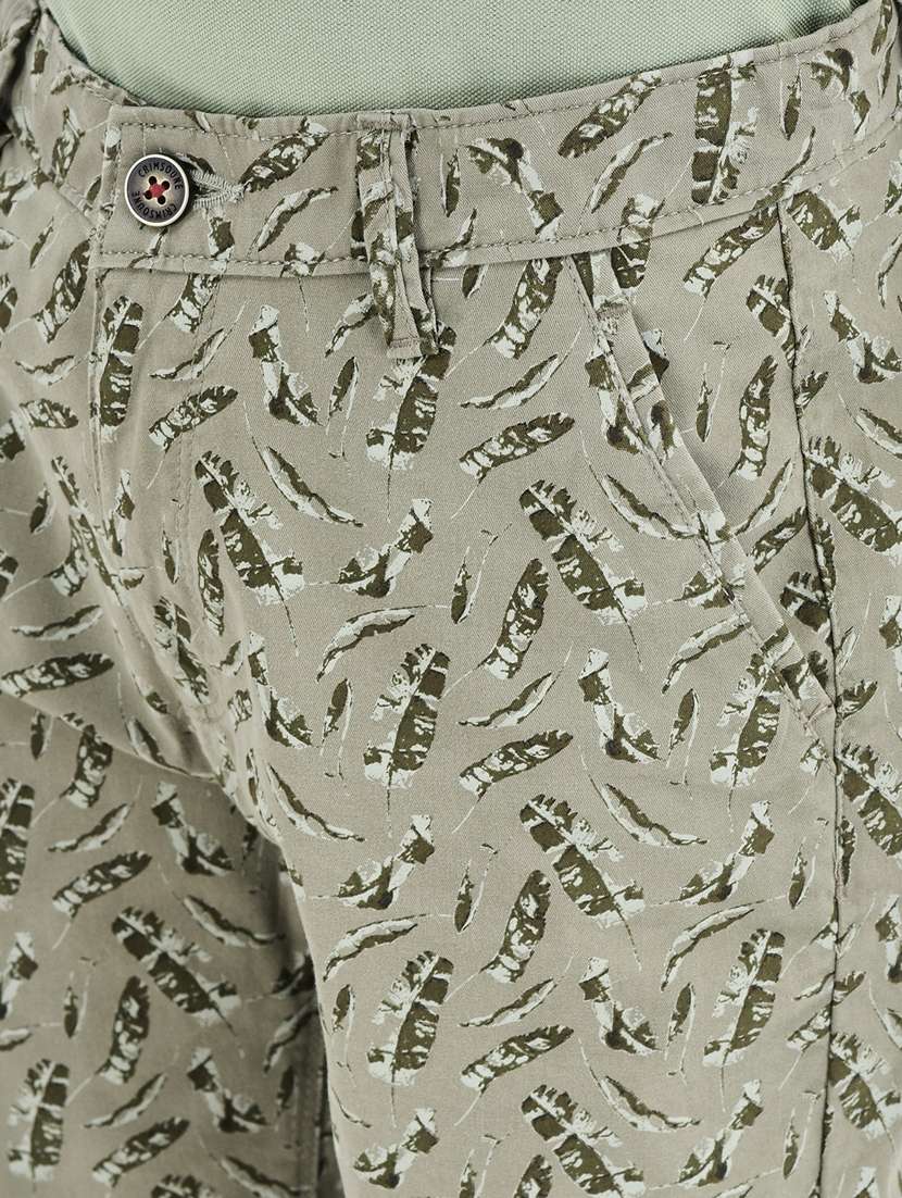 green printed three fourth shorts - 20894994 -  Standard Image - 5