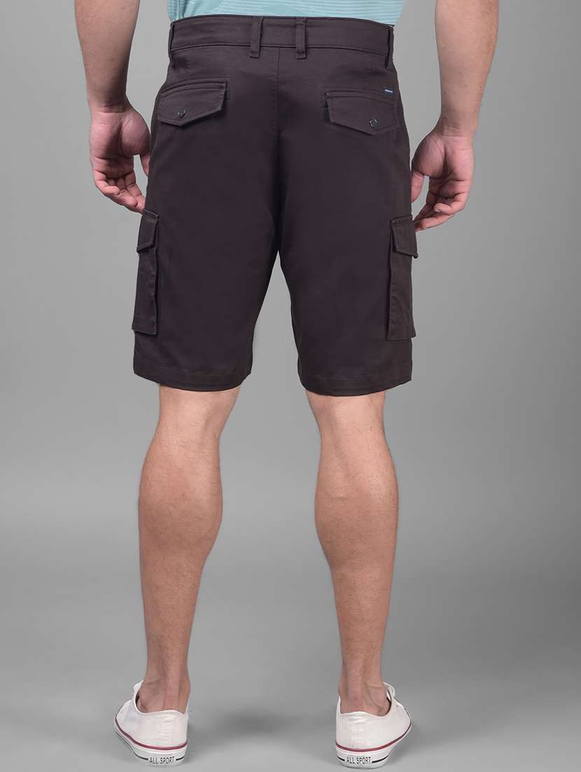 men solid mid rise cargo shorts - 20895241 -  Standard Image - 3