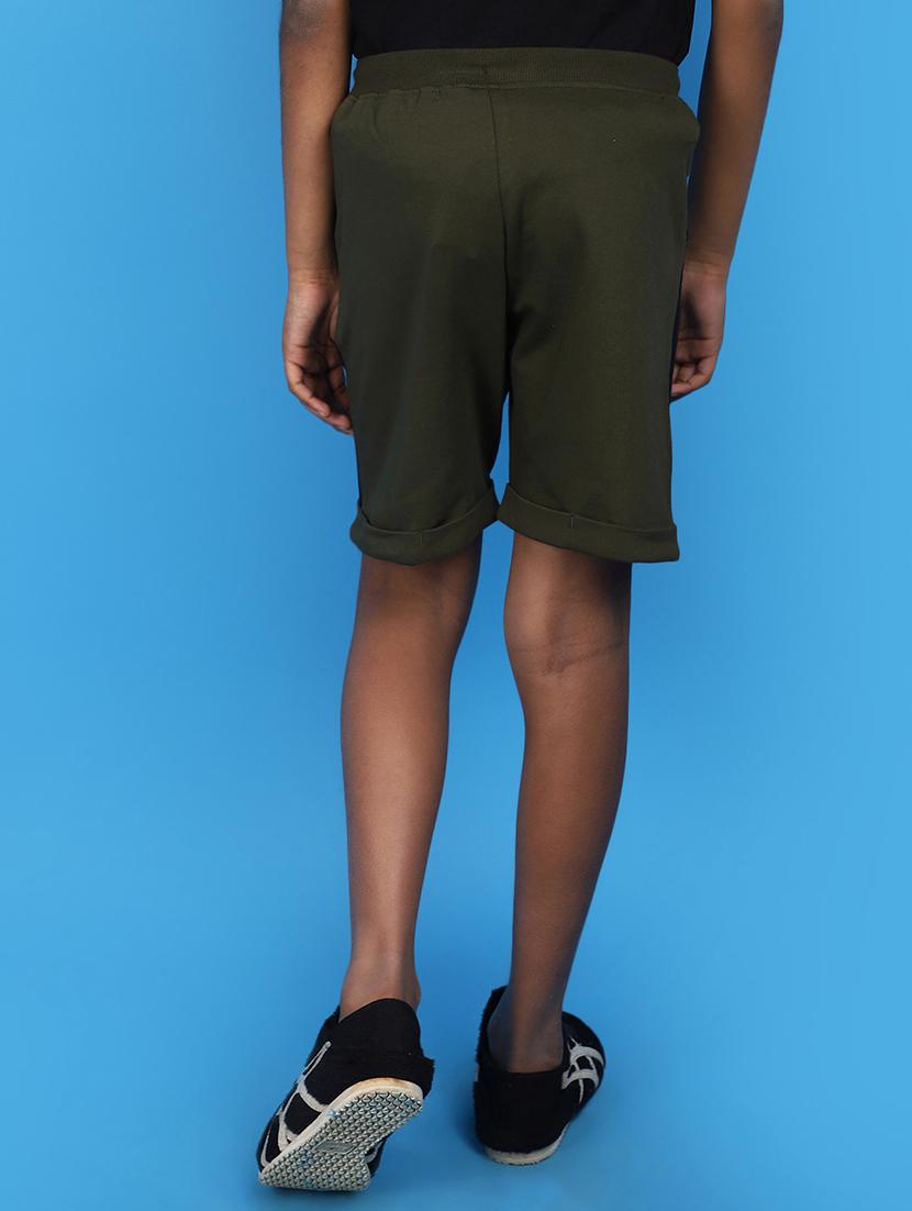 green cotton shorts & three fourth - 20901257 - Standard Image - 3