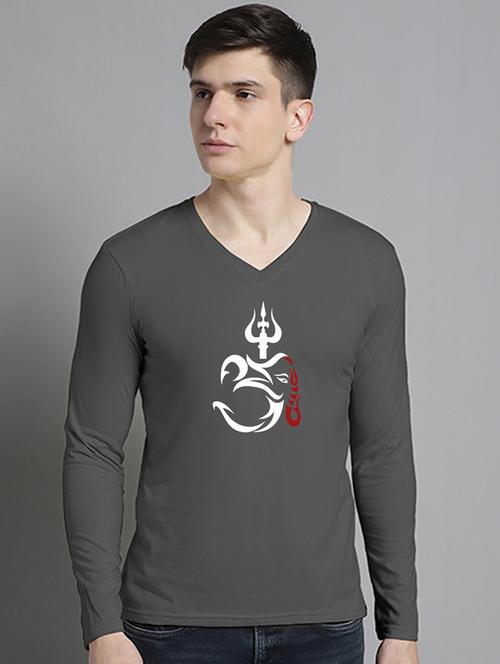 men chest print v-neck t-shirt - 20906827 - Standard Image - 0
