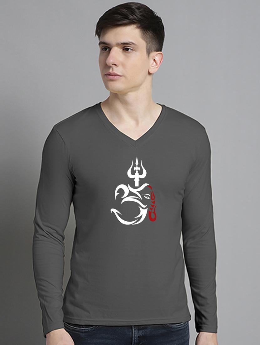 men chest print v-neck t-shirt - 20906827 - Zoom Image - 0