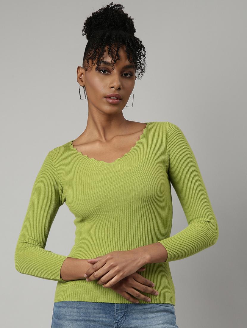 solid green detailed regular top - 20928688 - Zoom Image - 0