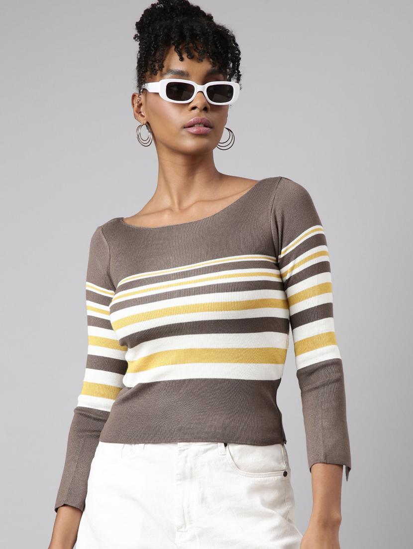 women's round neck regular top - 20928794 - Standard Image - 3
