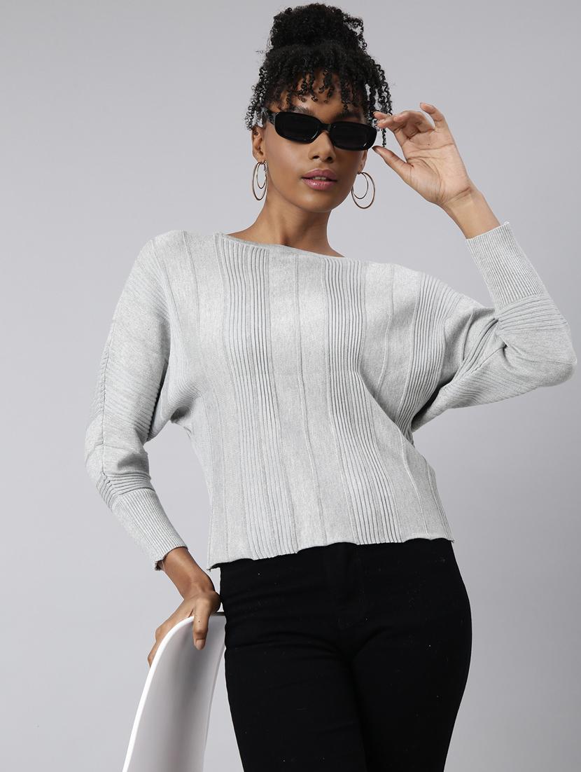 women round neck regular top - 20928935 - Standard Image - 3