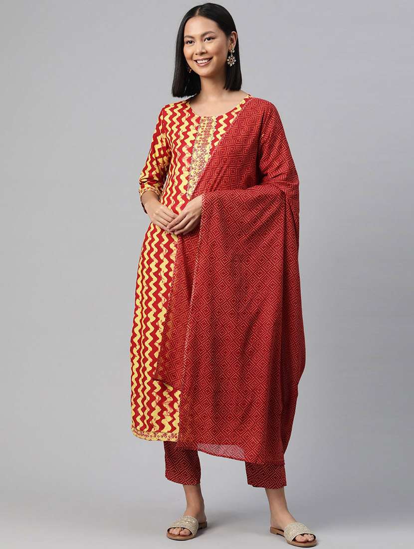 women three quarter sleeve kurta pant with dupatta set - 20929079 -  Standard Image - 3