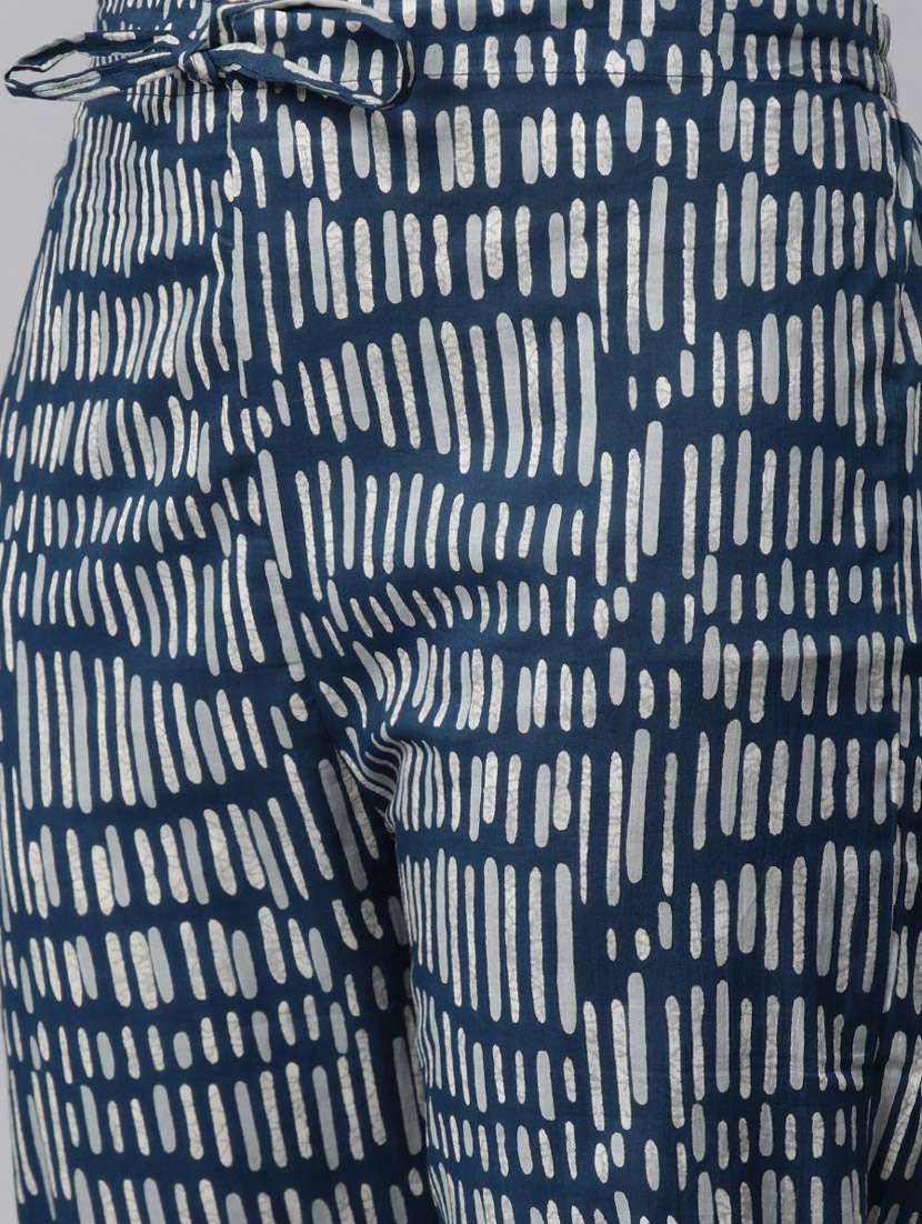 women three quarter sleeve kurta pant with dupatta set - 20929124 -  Standard Image - 5