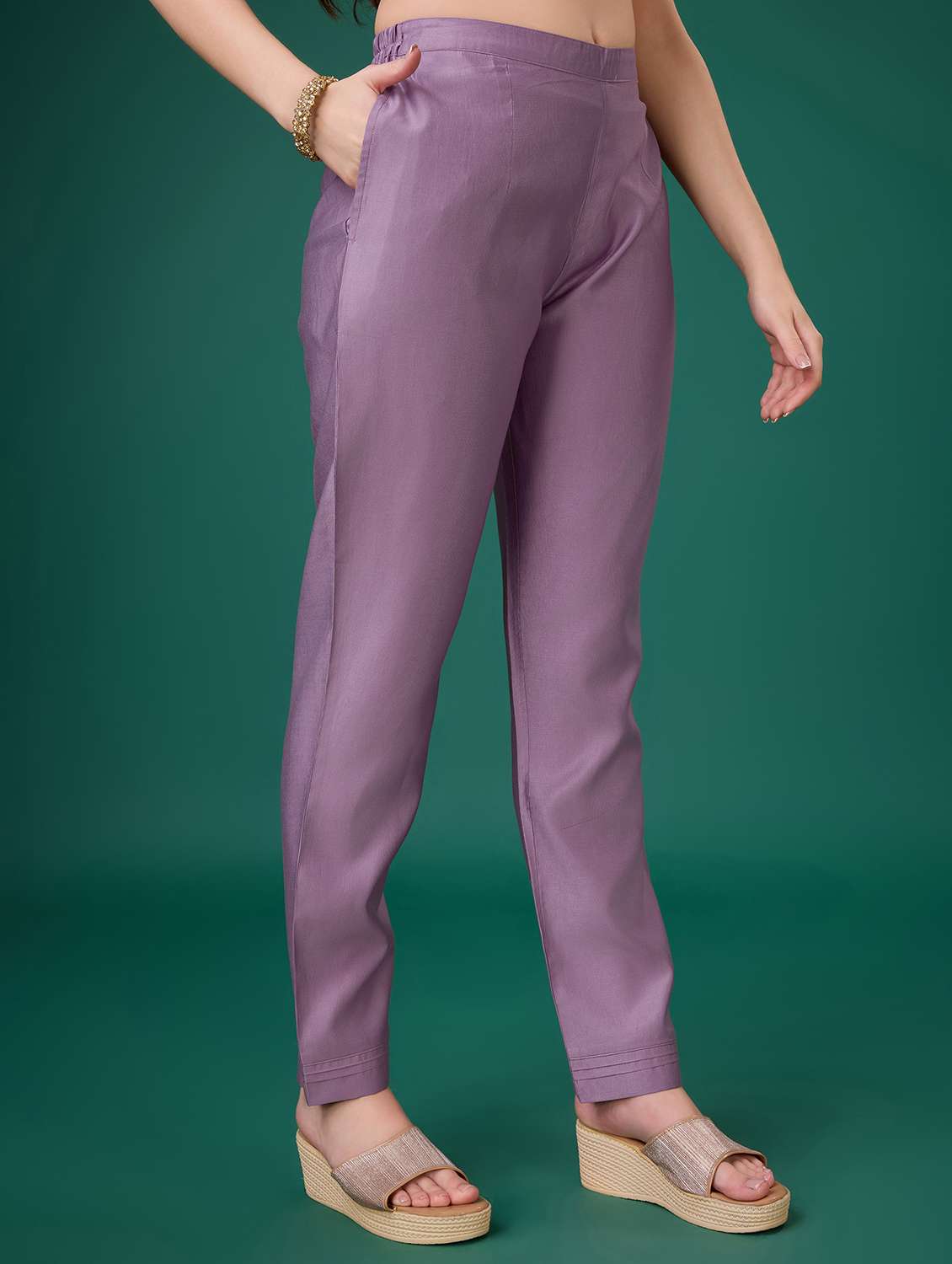 women lavender round neck kurta pant set with dupatta - 20929906 -  Standard Image - 3