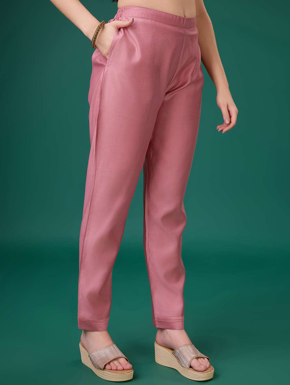 women embroidered kurta pant set with dupatta - 20929907 - Standard Image - 3
