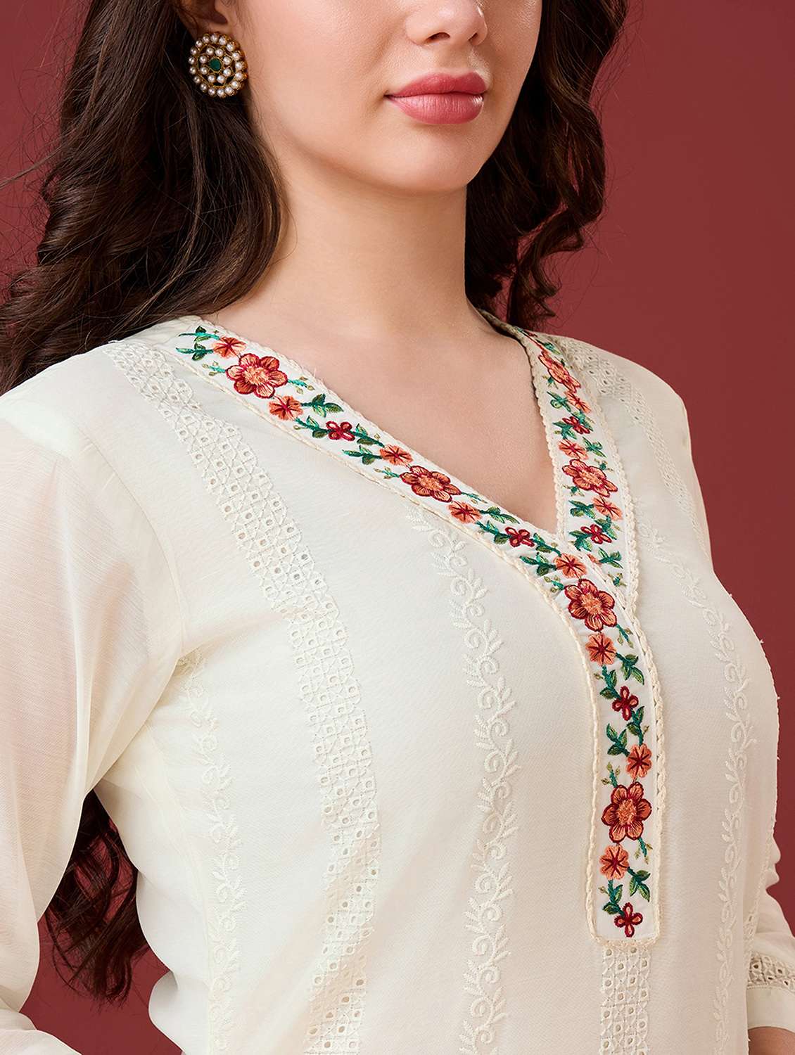 women off-white v neck kurta pant set with dupatta set - 20929910 -  Standard Image - 5