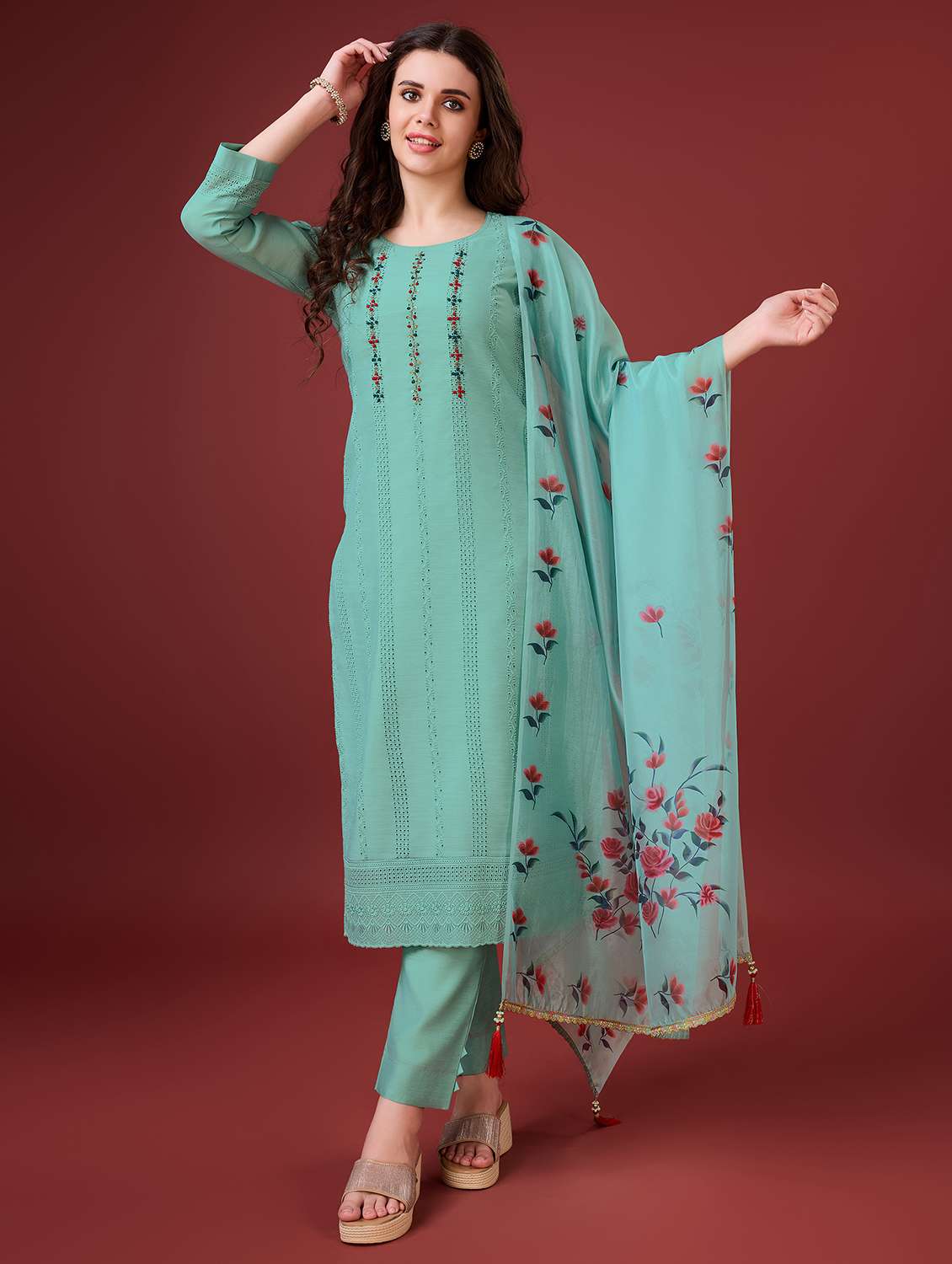 women embroidered kurta pant set with dupatta - 20929915 -  Zoom Image - 0