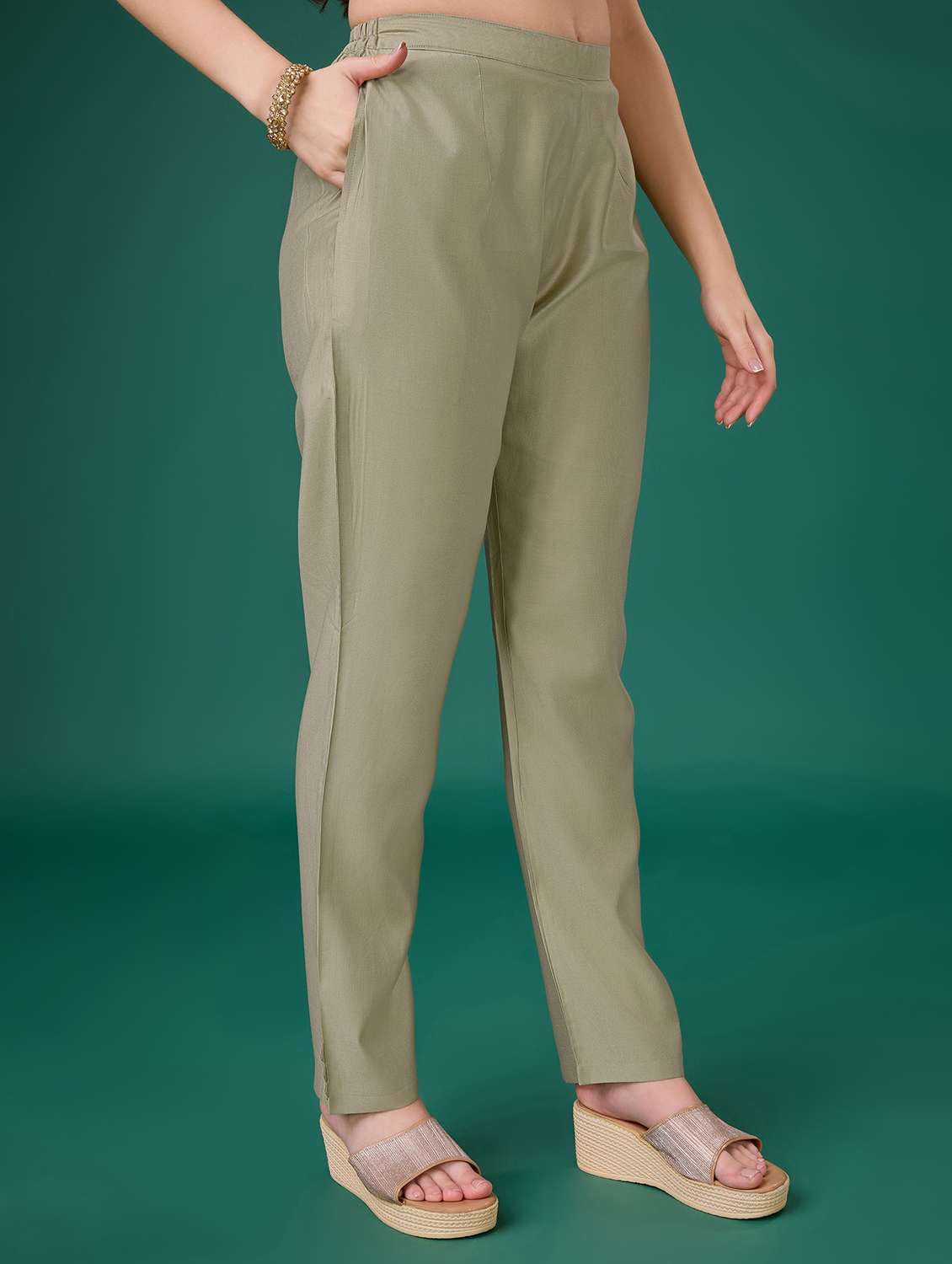 women three quarter sleeve kurta pant with dupatta set - 20929916 - Standard Image - 3