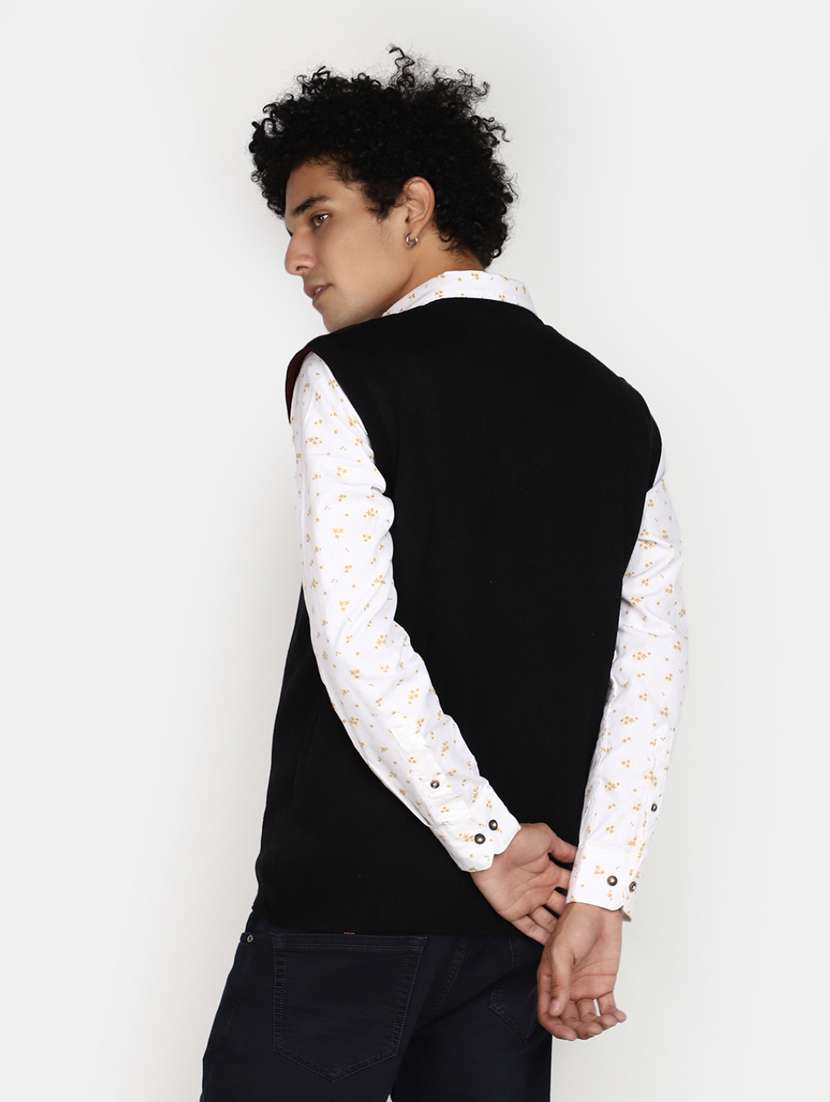 black solid sleeveless wool pullover - 20930250 -  Standard Image - 3