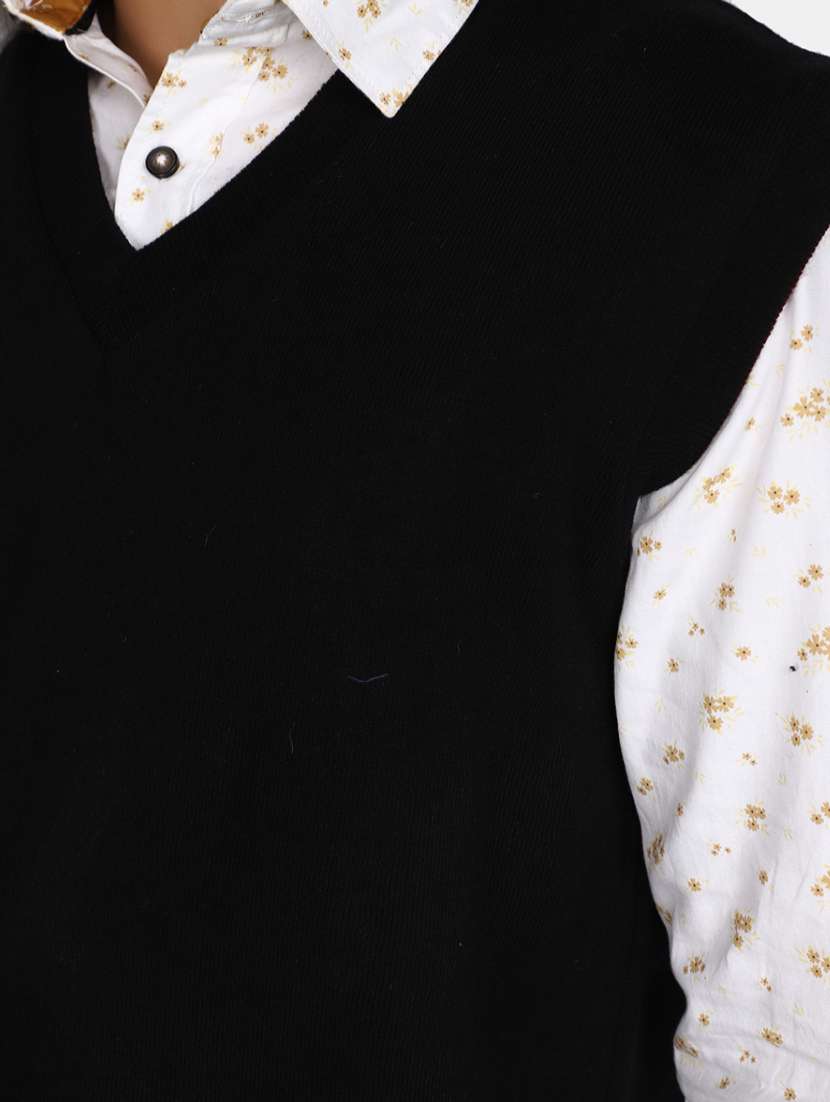 black solid sleeveless wool pullover - 20930250 -  Standard Image - 5