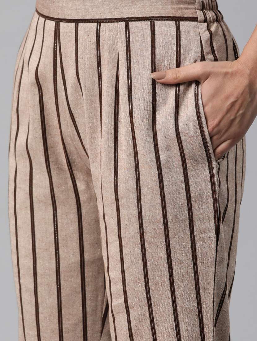 women lapel neck stripes formal suit set - 20945228 - Standard Image - 5