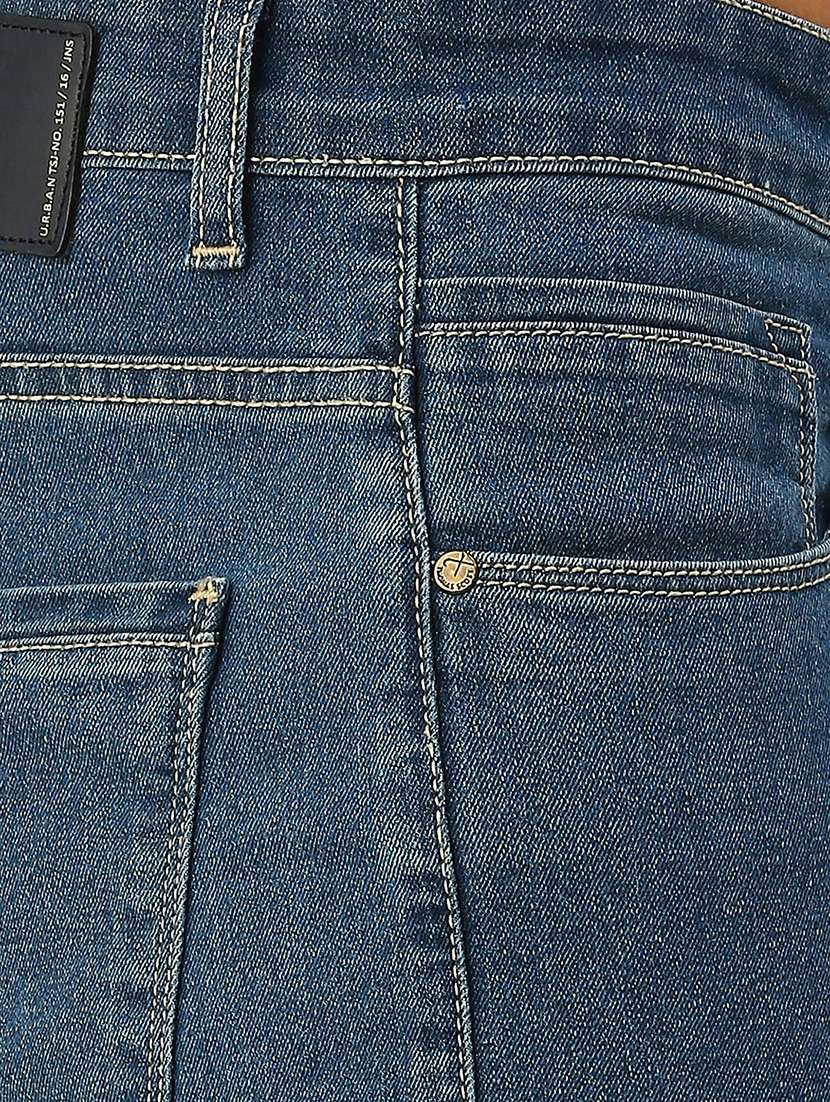 men plain mid rise jeans - 20945281 - Standard Image - 3