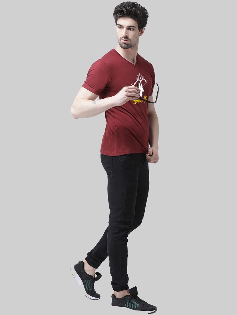 men's maroon cotton blend printed casual t-shirt - 20945437 - Standard Image - 3