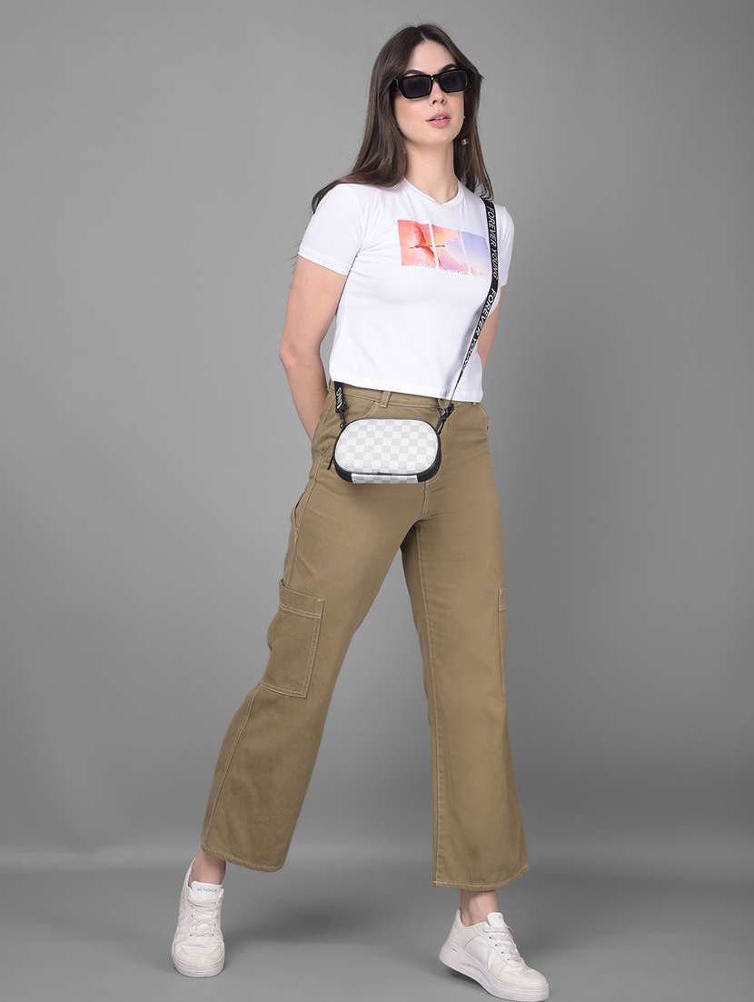 white cotton crop tshirt - 20946383 - Standard Image - 5