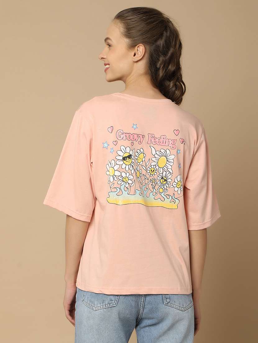 women round neck graphic regular t-shirt - 20946482 -  Standard Image - 3