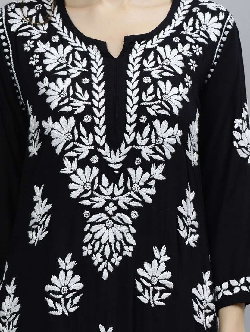 women three quarter sleeve straight kurta - 20957595 - Standard Image - 5