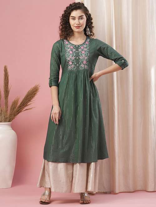 women green round neck a-line kurta - 20958597 - Standard Image - 0