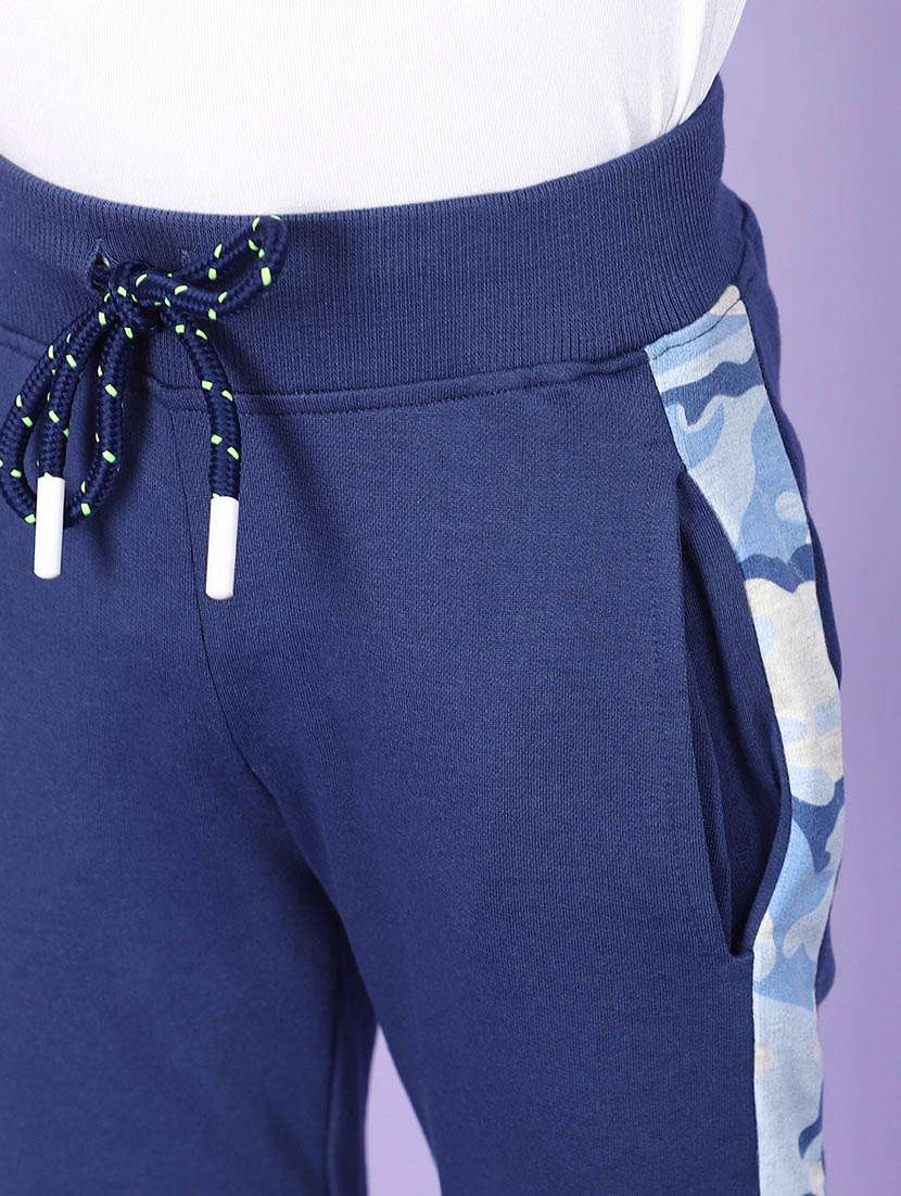 boys mid rise placement print track pant - 20958705 -  Standard Image - 5