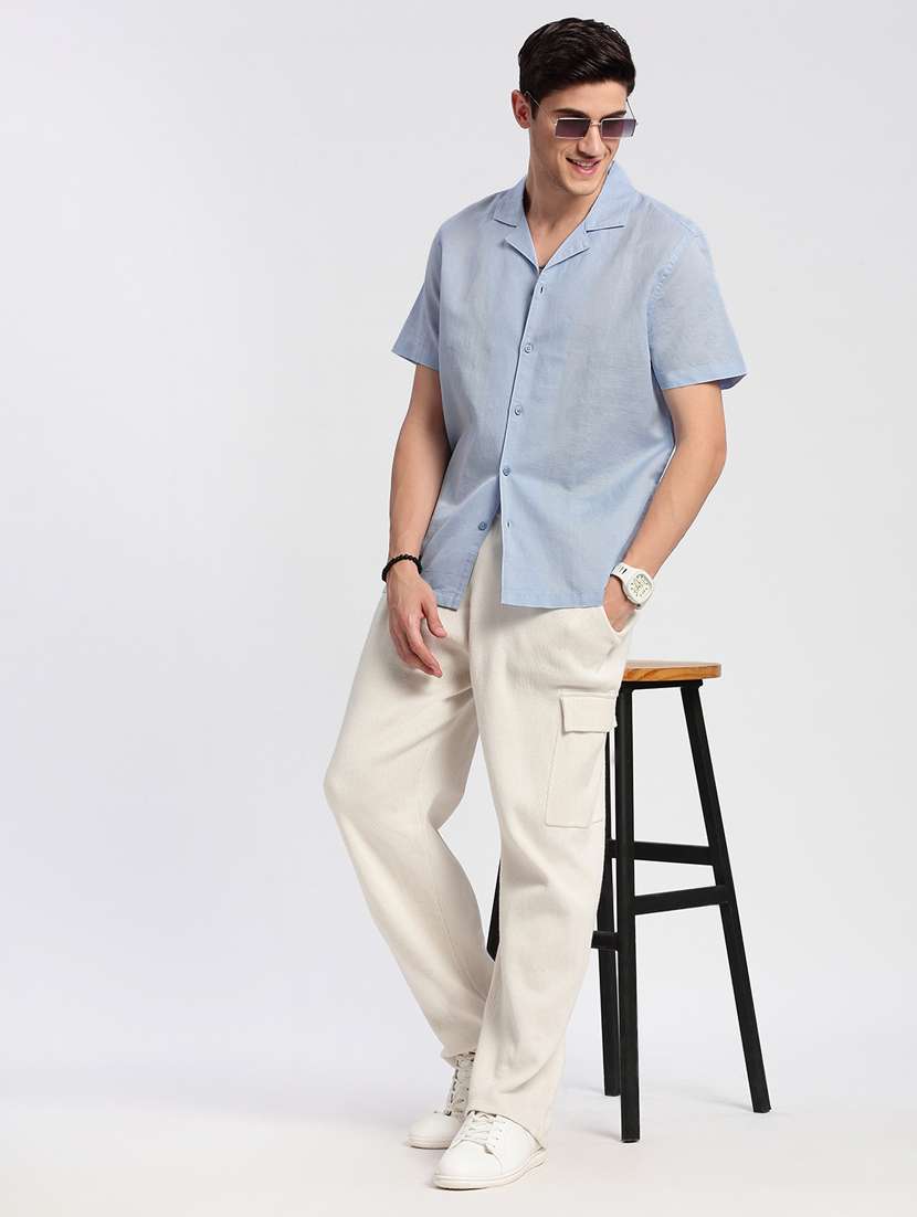 men blue solids casual shirt - 20960815 - Standard Image - 3