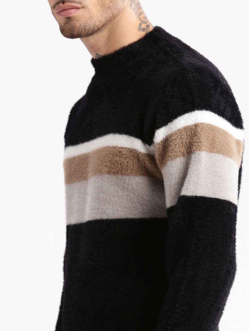 men long sleeved striped pullover - 20960831 -  Standard Image - 5