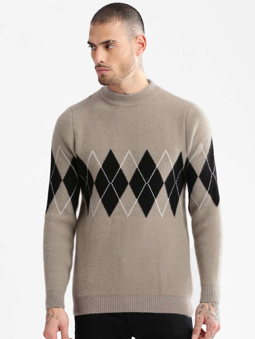 men long sleeved geometric pullover