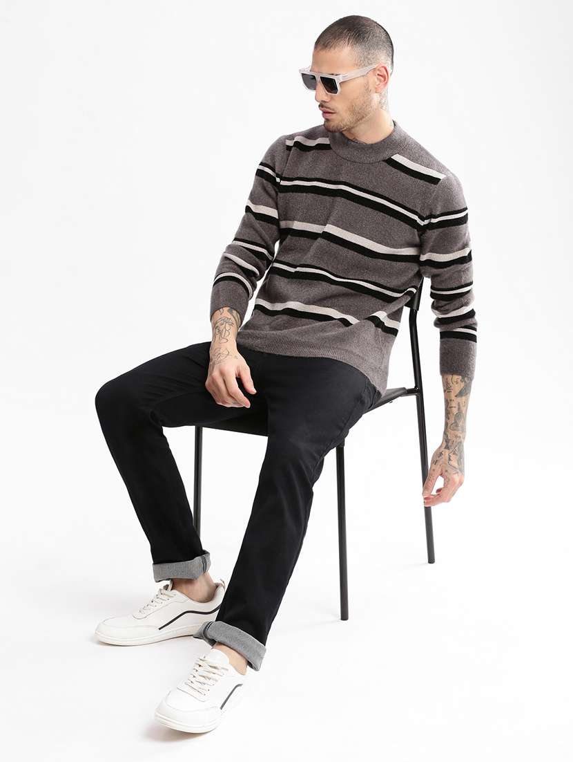 men long sleeved striped pullover - 20960847 -  Standard Image - 3