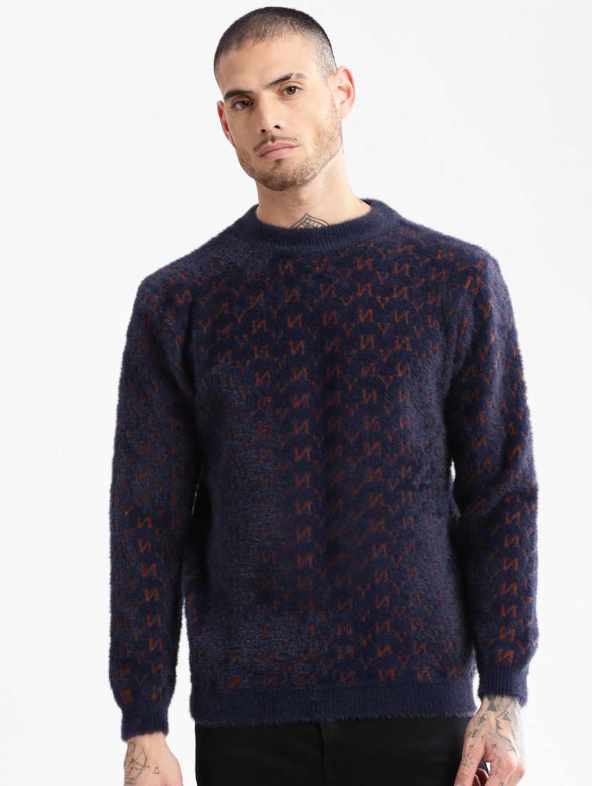 men long sleeved self design pullover