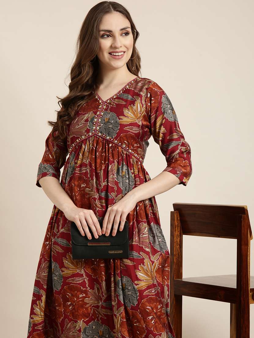 women maroon v neck flared kurta - 20960876 - Standard Image - 5